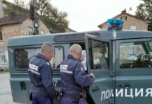 Двама обвинени и задържани след побоя в „Хумни дол“, мащабна акция блокира квартала акция