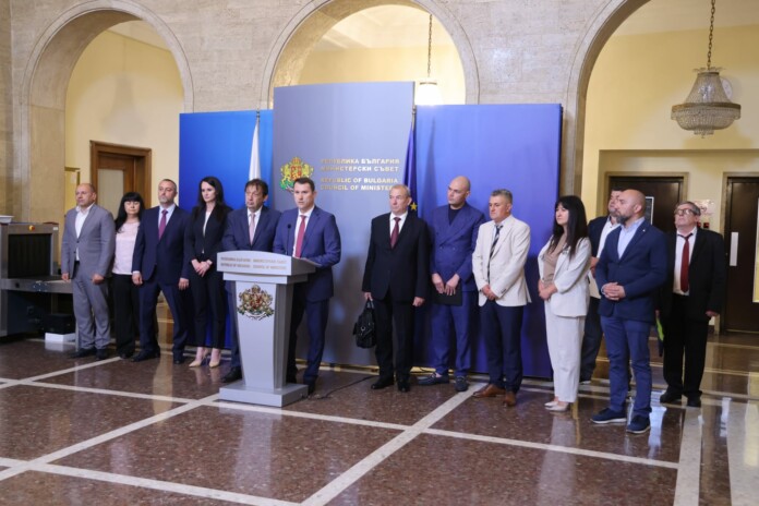 Брифингът след срещата