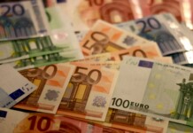 Добавки и представителни разходи вдигат депутатския доход до 10 000 евро 10000 евро заплата на народните представители