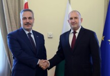 Румен Радев: Турция е ключов партньор за България в сигурността, енергетиката и транспортната свързаност Хакан Фидан и Румен Радев