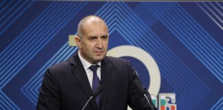 Премиер Румен Радев