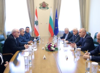 Работна среща на премиера Румен Радев