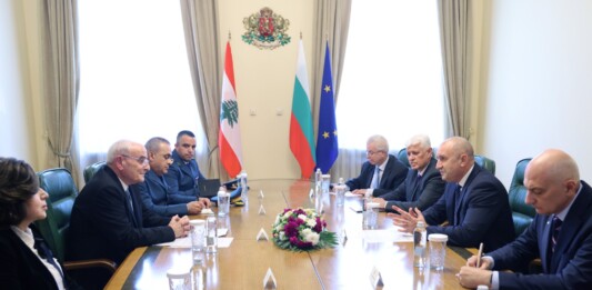 Работна среща на премиера Румен Радев