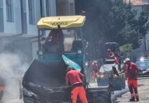 Ремонтът на улицата в Поморие