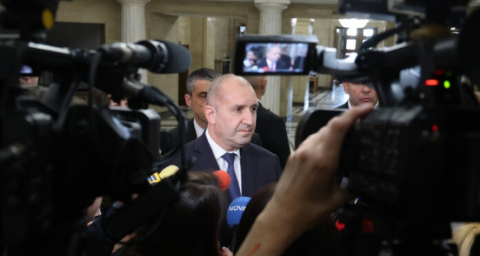 Румен Радев