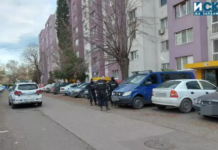 След полицейска проверка в бл. 34 в ж.к. „Славейков“: Има задържан! Спецакция в блок 34 в ж.к. "Славейков"