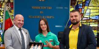 Министър Керязов награди спортистите със синдром на Даун