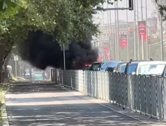 Горяща кола в Бургас Горяща кола в Бургас