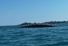 Изплувалата тръба