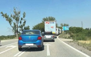 От последния час! Катастрофа между тир и автомобил затвори пътя край Видин 1 Катастрофа