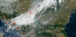 Димът от пожарите на Балканите