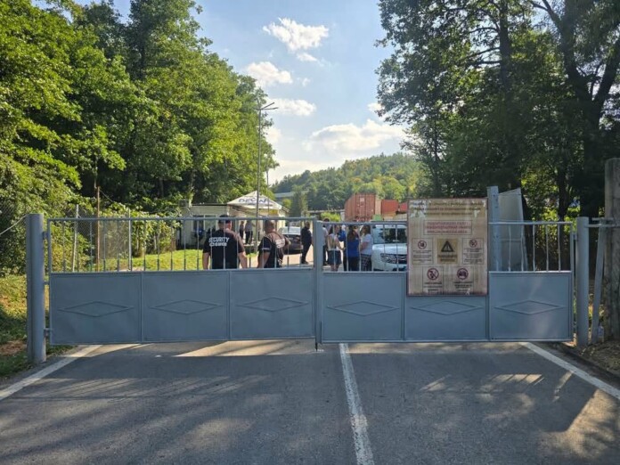 Военни откриха 53 невзривени боеприпаса край завод „ЕМКО“