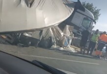 Камион се обърна на АМ „Тракия“ край Пловдив