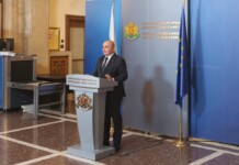 Кабинетът отпуска 170 млн. евро за земеделците и средства за лаборатория за розово масло
