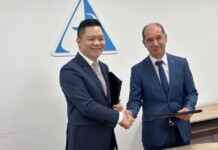 Бургаският държавен университет и Huawei обединяват усилия в образованието и технологиите Подписването на меморандума