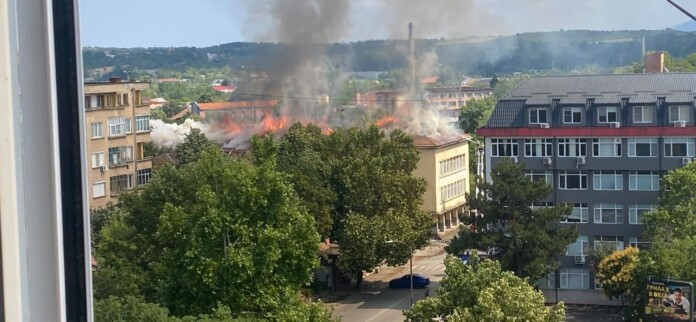 Пожар в Монтана Пожар в Монтана