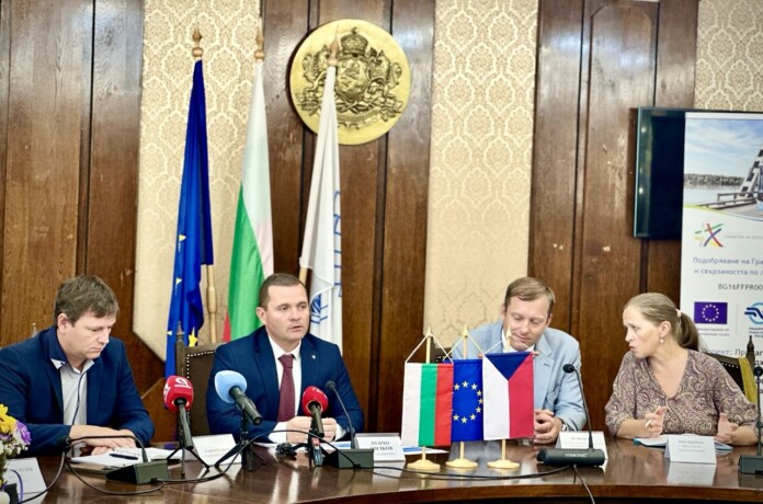 Пресконференцията