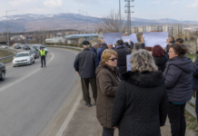 Мирен протест в Кюстендил с искане за по-добър контрол на пътя Протест