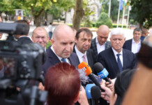 Радев: Води се паралелен процес – борба с организираната престъпност и вътре в МВР Румен Радев