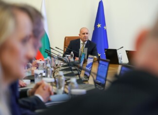 Румен Радев