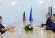 Министър Василев: Научните открития не трябва да остават в чекмеджетата, а да се превърнат в пазарна стойност Срещата