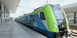 Първите нови влакове "Skoda" тръгват по ключови жп линии у нас