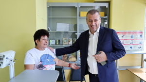 Георги Пеев: „Български пощи“ имат потенциал за промяна, но са необходими инвестиции, технологии и по-добри условия за служителите 1 Изненадващото посещение