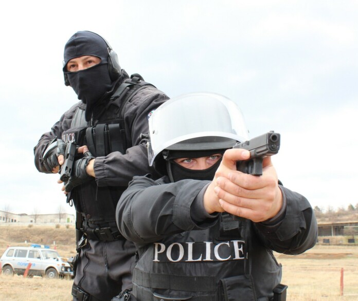 Полицаи Полицаи