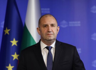 Румен Радев