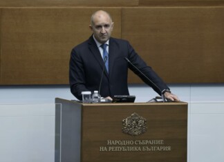 Румен Радев