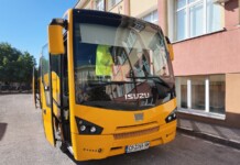 Училищен автобус, училищни автобуси