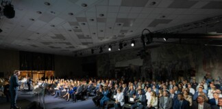 Учредяването на Инициативния комитет
