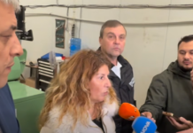 Прокуратурата с подробности за разкритата нелегална фабрика за цигари в Карнобат Брифингът
