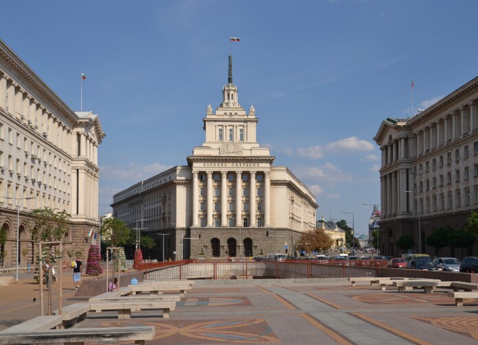 Парламентът в България Парламентът в България