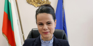 Катя Ивкова
