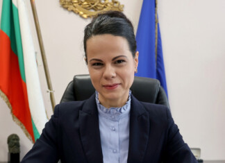 Катя Ивкова