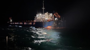 Първи кадри от спасителните операции в Черно море (ВИДЕО) 1 Кораб "Челси-3"
