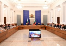 Нова формула за минималната заплата разпали спор между синдикати и бизнес