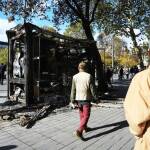 Франция след протестите: Вечерен час, арести и огромни щети Франция след протестите: Вечерен час, арести и огромни щети