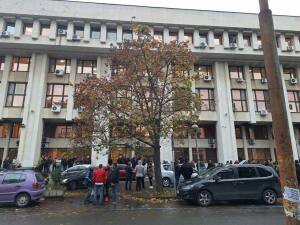 Протест в Бургас в защита на кметовете на Сунгурларе и Белица: Настояват за освобождаването им 1 Протестът в Бургас