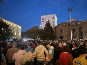 Илиян Василев за снощния протест: Народът показа жълт картон, червеният предстои 1 Протестът