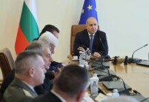 Радев: Няма как да бъдат задействани член 4 и 5 по договора на НАТО, има и по-тежки атаки Румен Радев